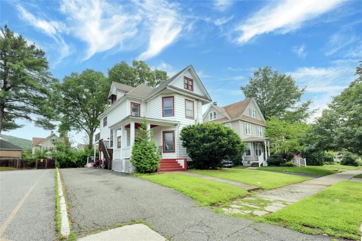 Property photo # 1