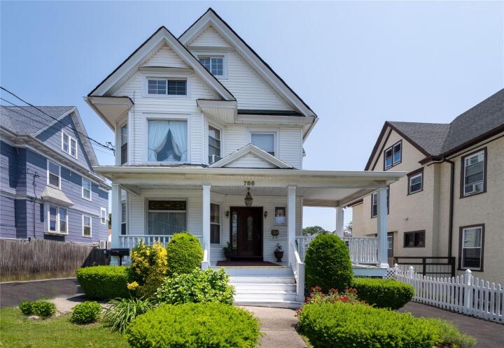 Property photo # 1