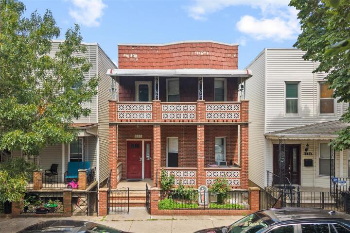 Property photo # 1