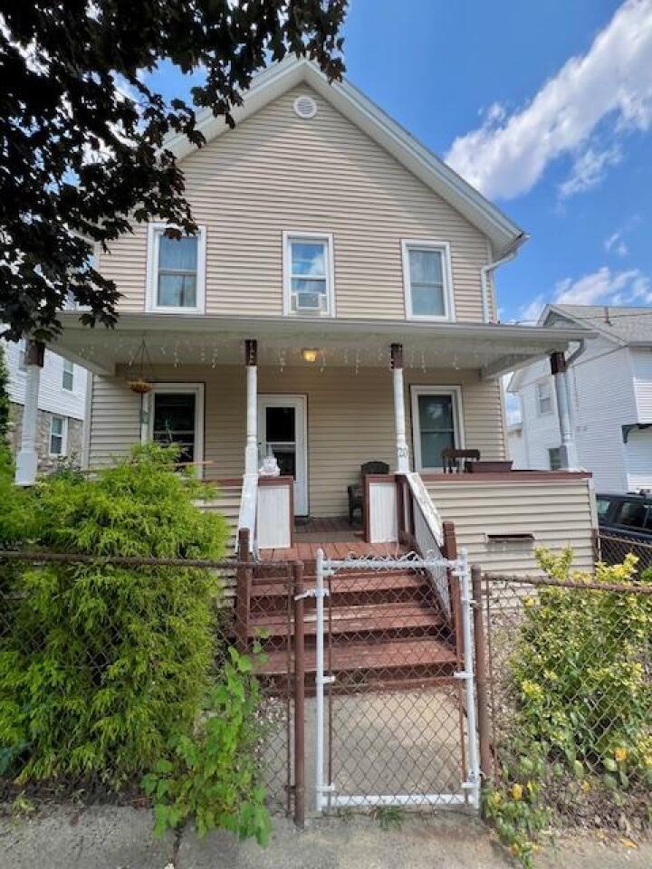 Property photo # 1