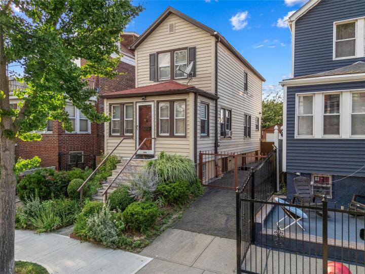 Property photo # 1