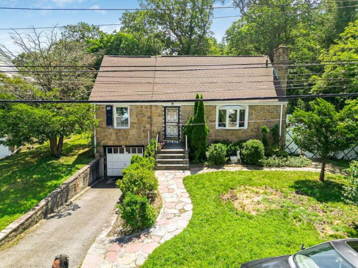 Property photo # 1