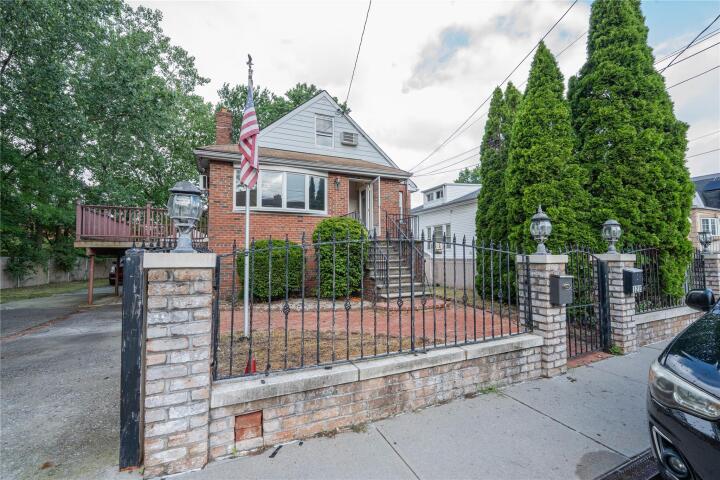 Property photo # 1