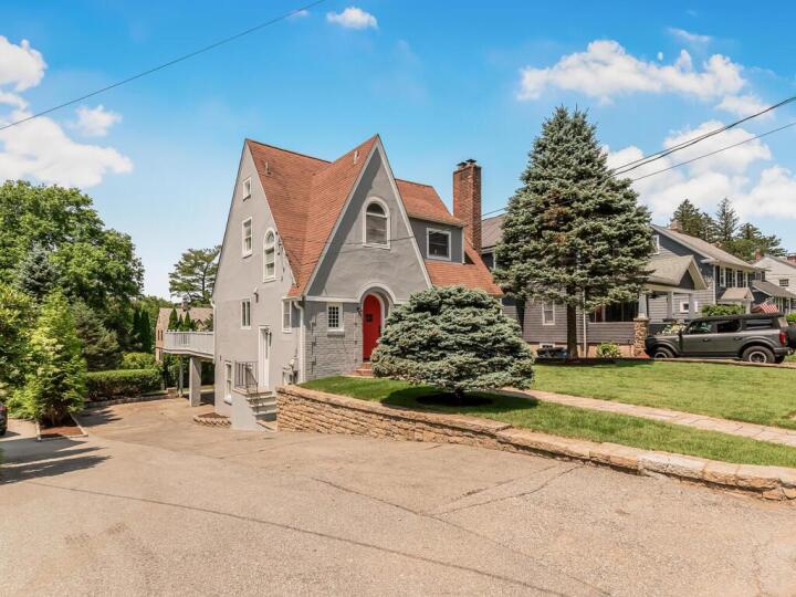 Property photo # 1