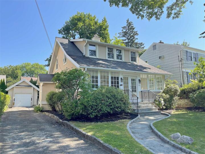 Property photo # 1
