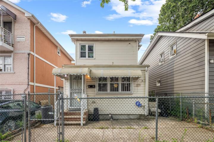 Property photo # 1