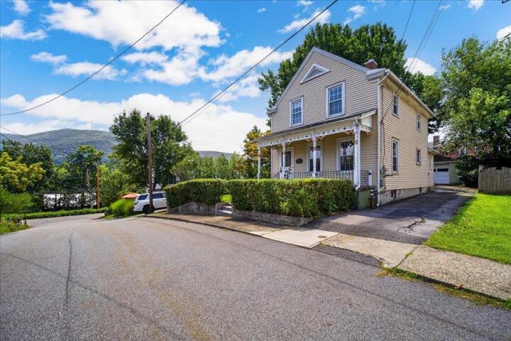 Property photo # 1