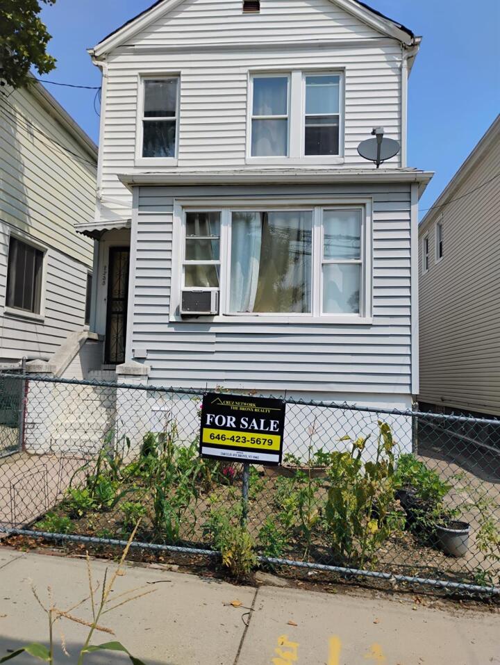 Property photo # 1