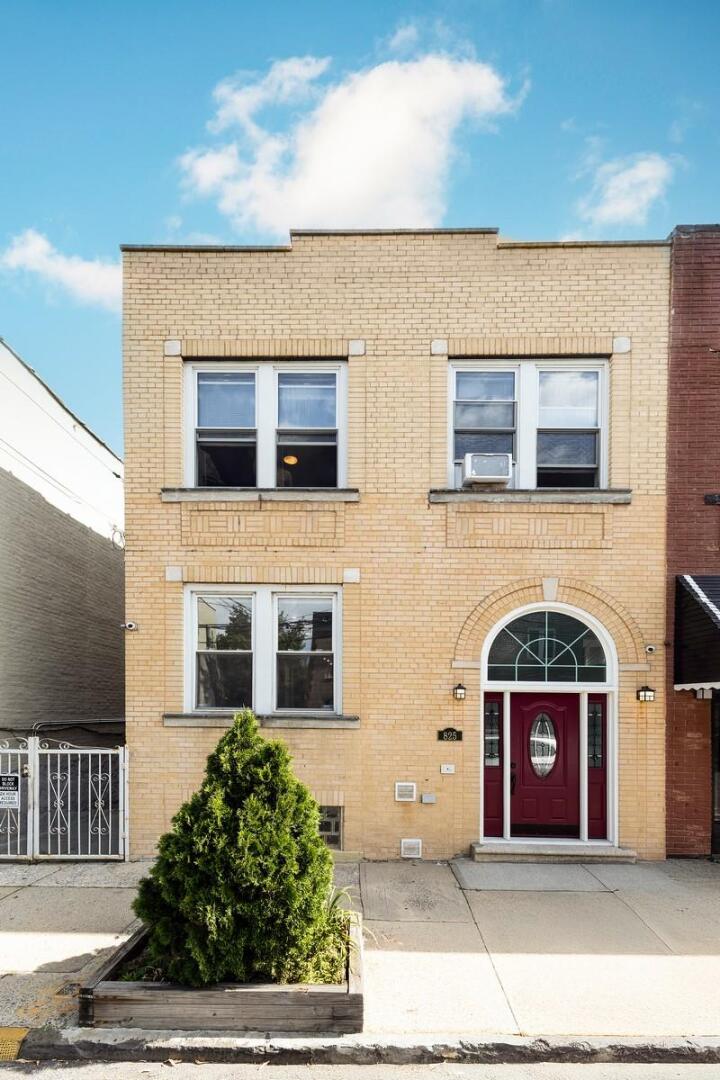 Property photo # 1