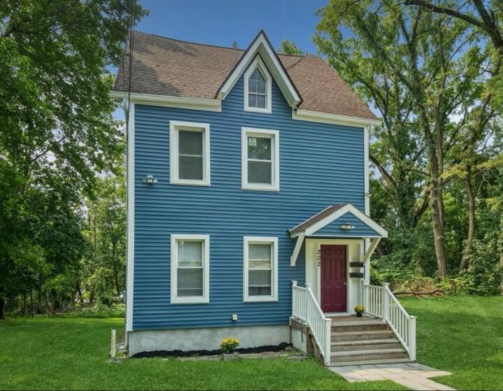 Property photo # 1