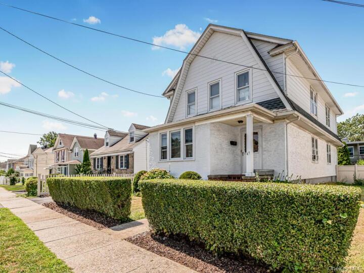 Property photo # 1