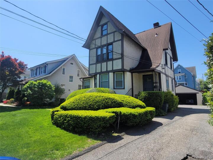Property photo # 1
