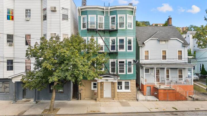 Property photo # 1