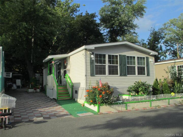 Property photo # 1