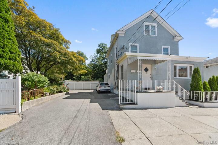 Property photo # 1