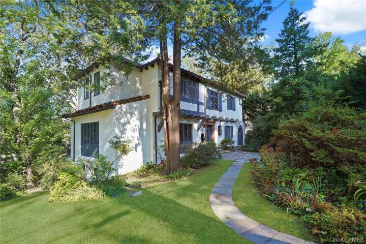 Property photo # 1