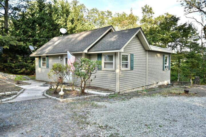 Property photo # 1