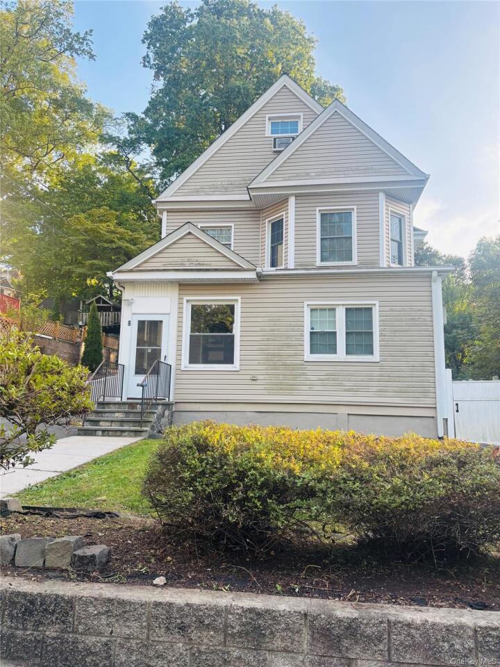 Property photo # 1