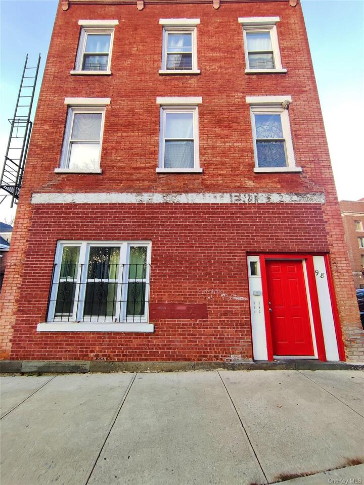 Property photo # 1