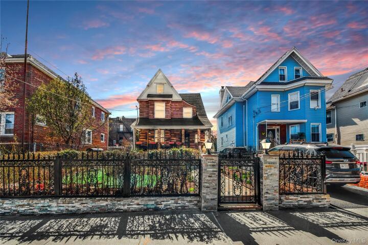 Property photo # 1