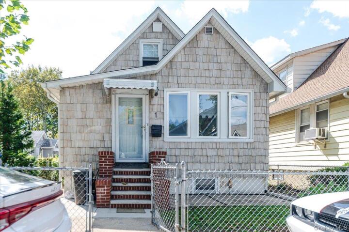 Property photo # 1