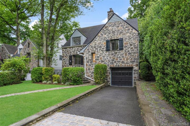 Property photo # 1