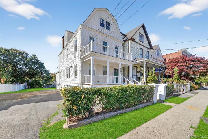 Property photo # 1