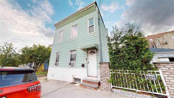 Property photo # 1