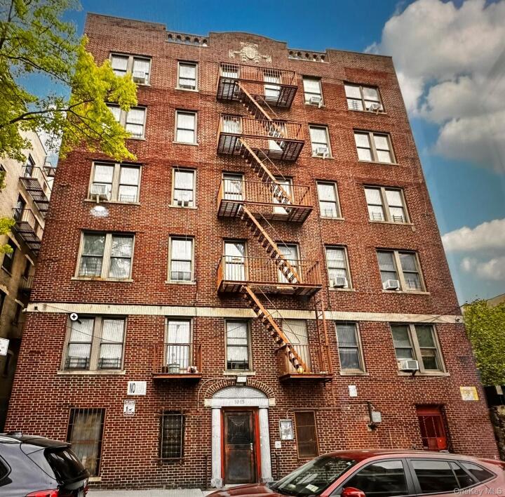 Property photo # 1