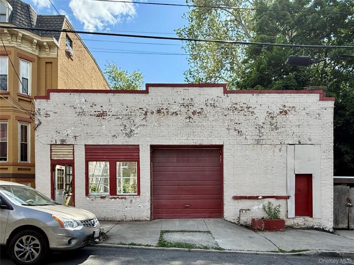 Property photo # 1