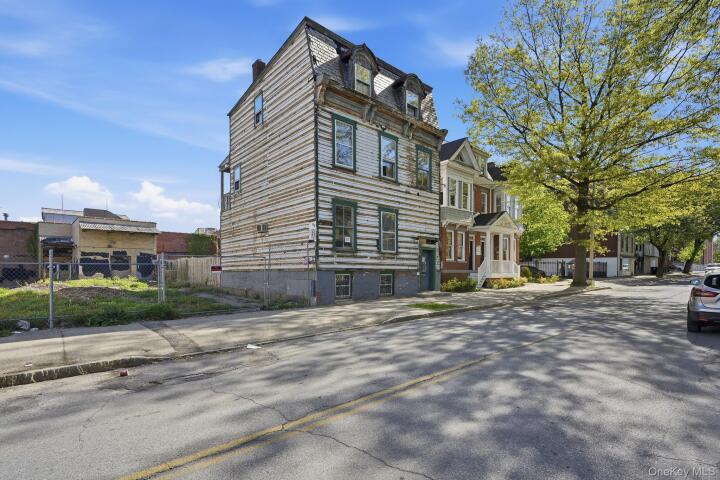Property photo # 1
