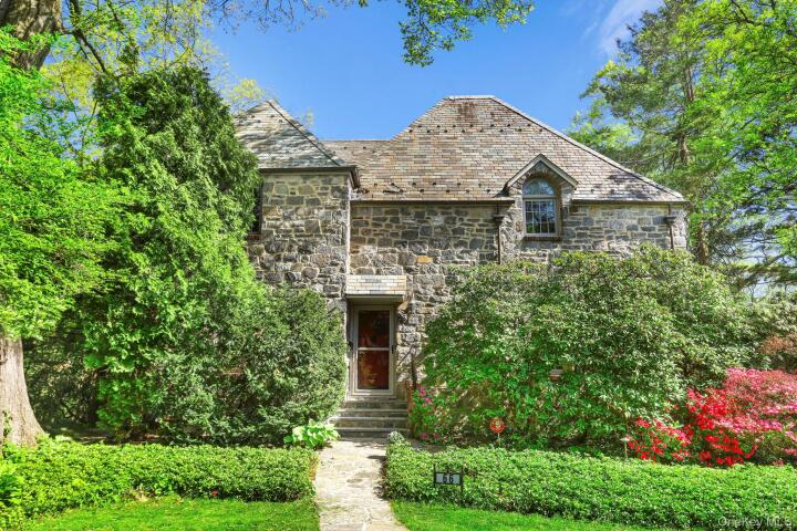 Property photo # 1