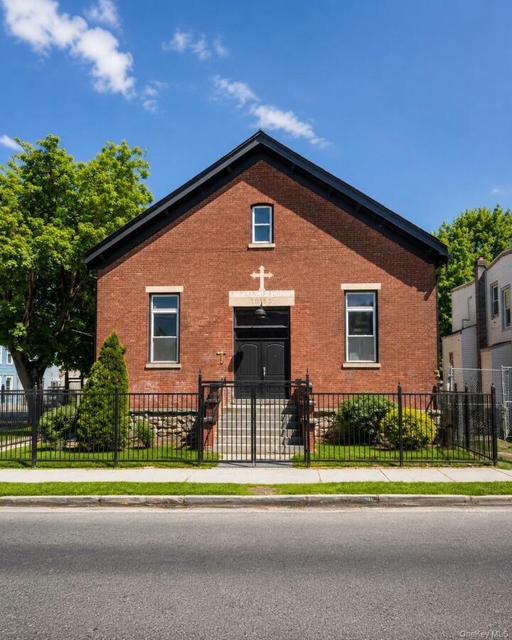 Property photo # 1