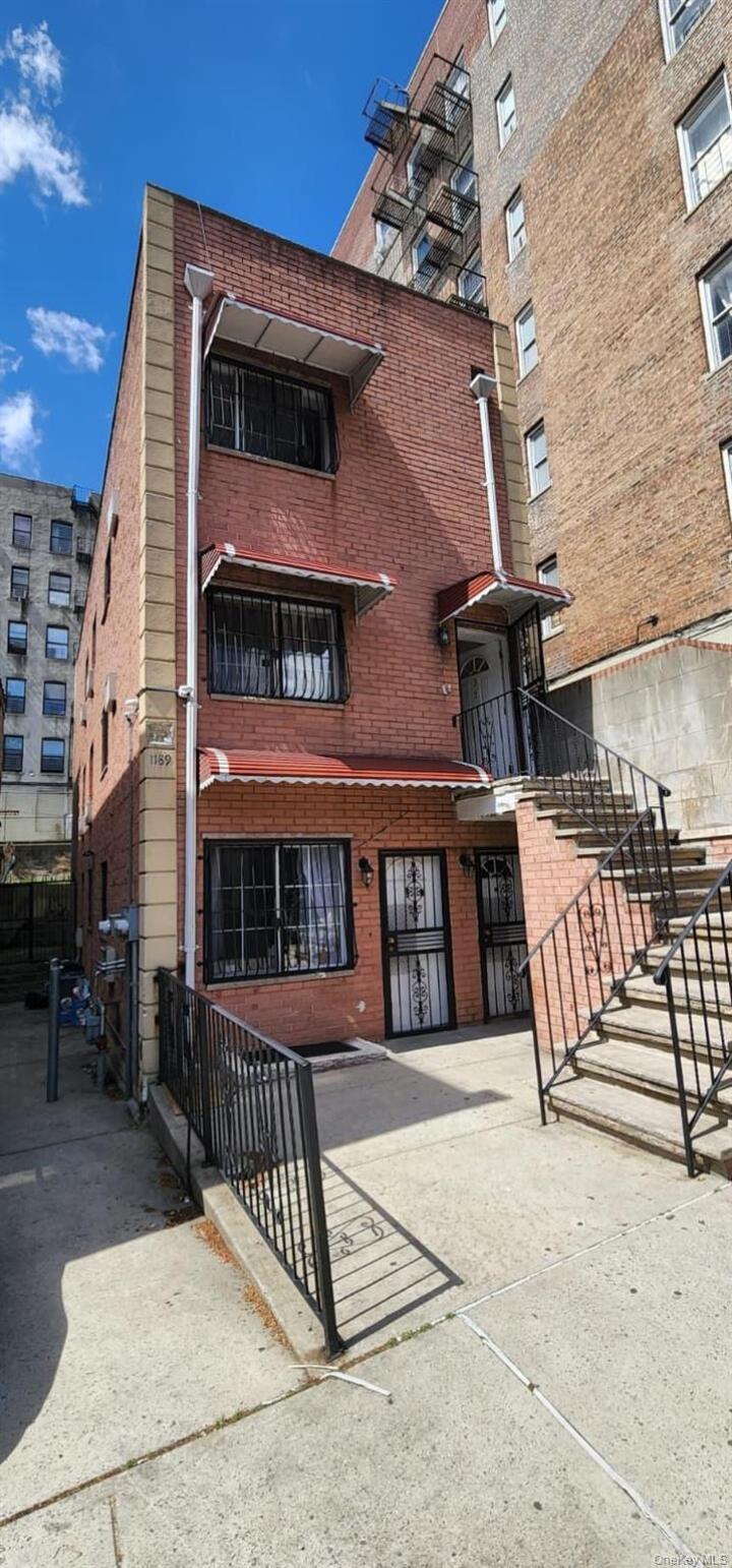Property photo # 1