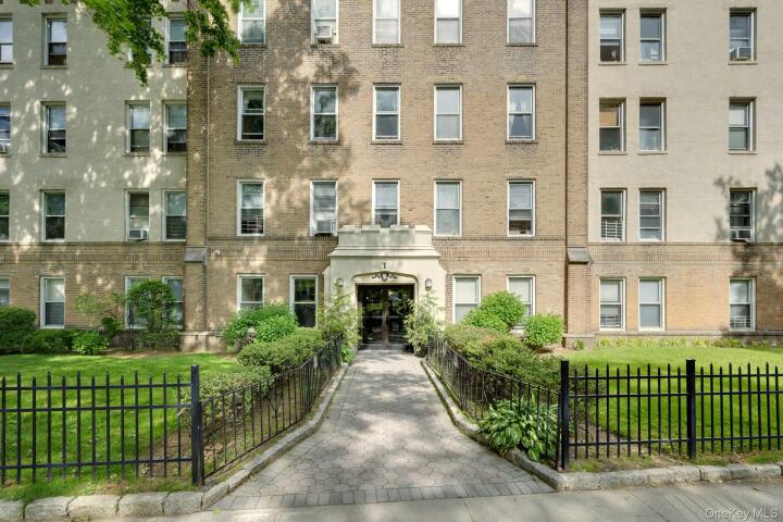 Property photo # 1