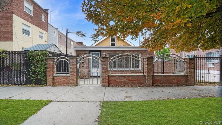 Property photo # 1