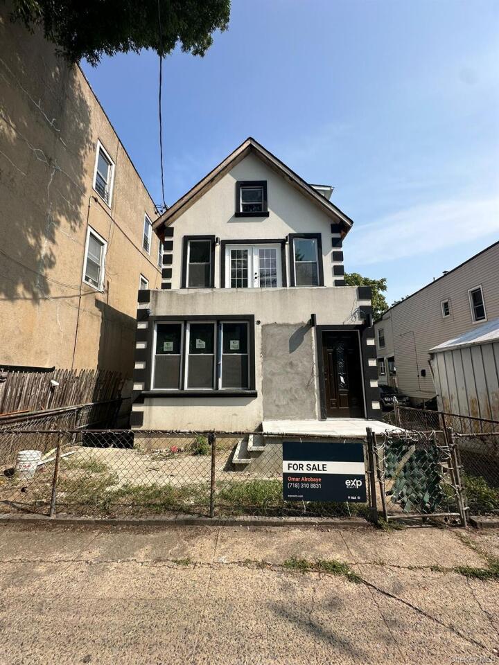 Property photo # 1