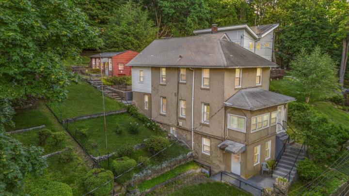 Property photo # 1