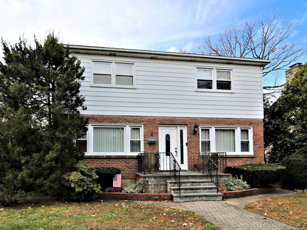 Property photo # 1
