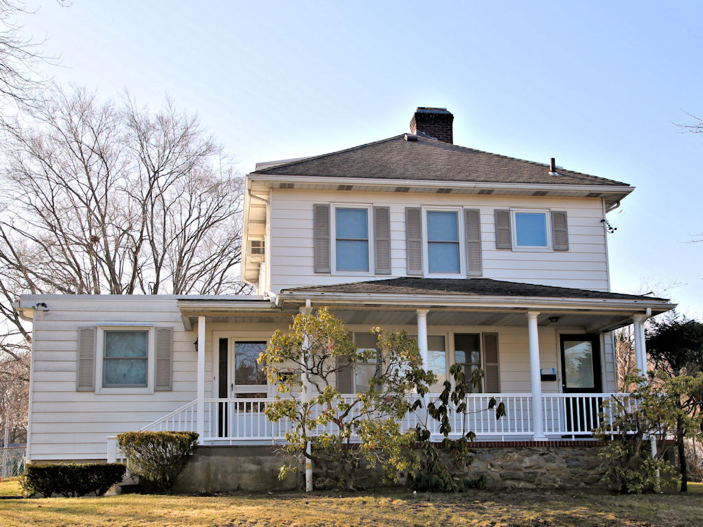 Property photo # 1